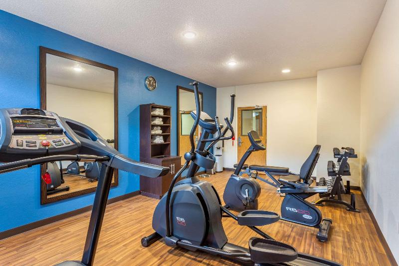 בית מלון כפרי Comfort Inn Dekalb  Adjacent The University