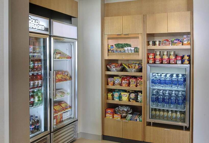 هتل Residence Inn By Marriott Calgary Airport