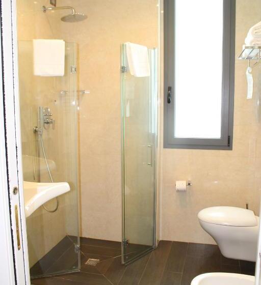 בית מלון כפרי Esplanade