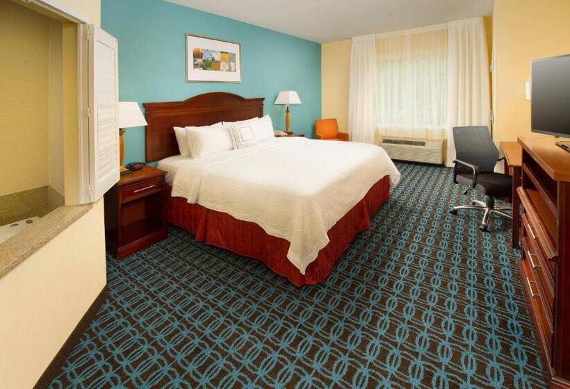 هتل Fairfield Inn & Suites By Marriott Marshall
