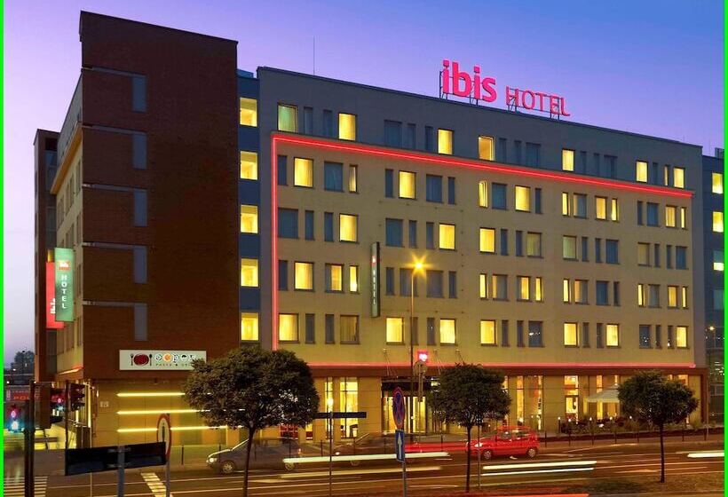 هتل Ibis Krakow Stare Miasto