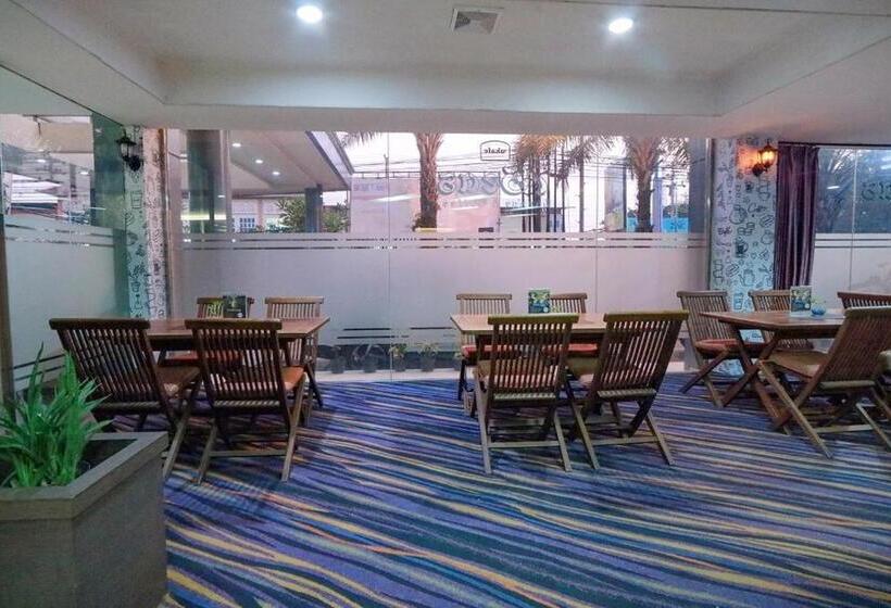 هتل Marlin Pekalongan