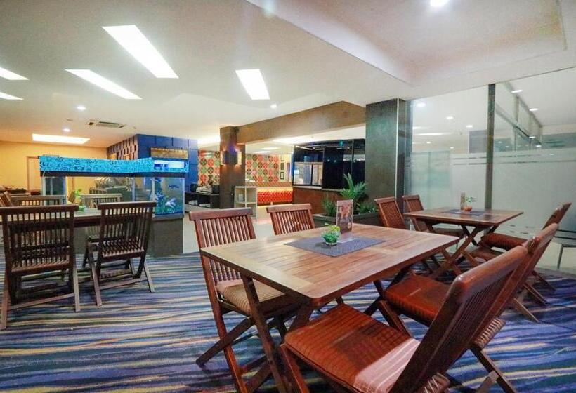 هتل Marlin Pekalongan
