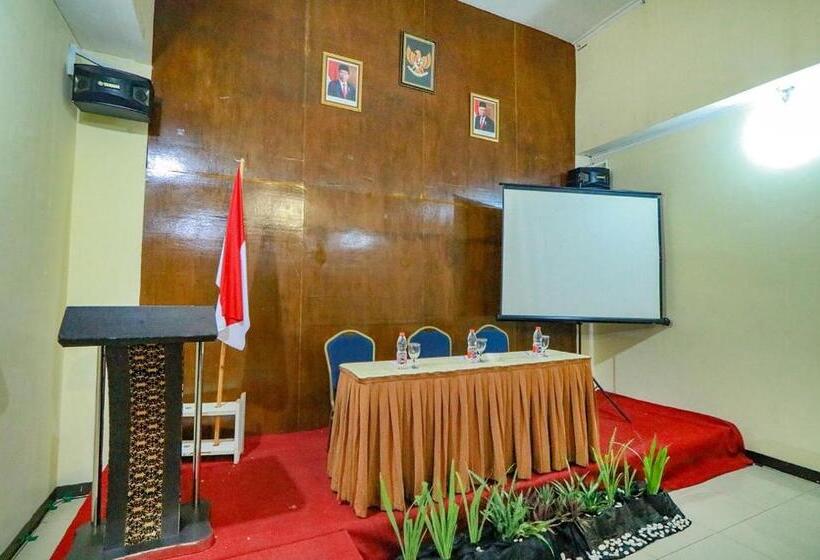 هتل Marlin Pekalongan