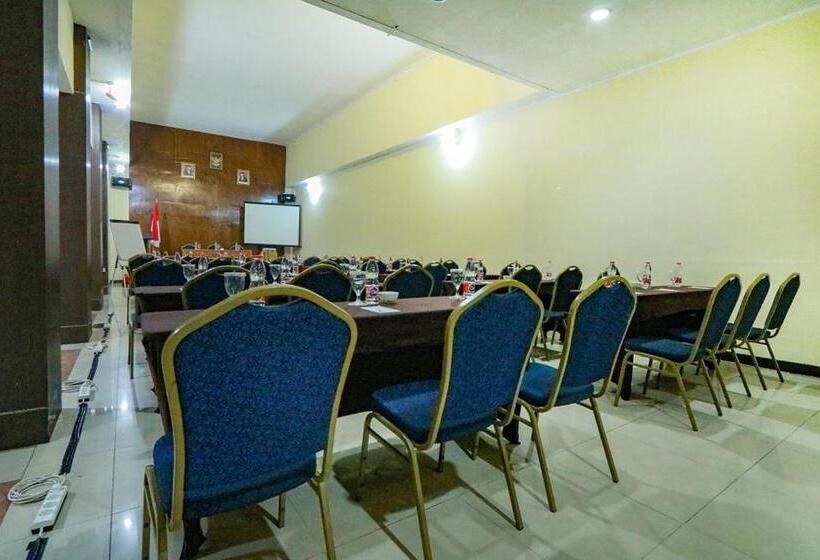 هتل Marlin Pekalongan