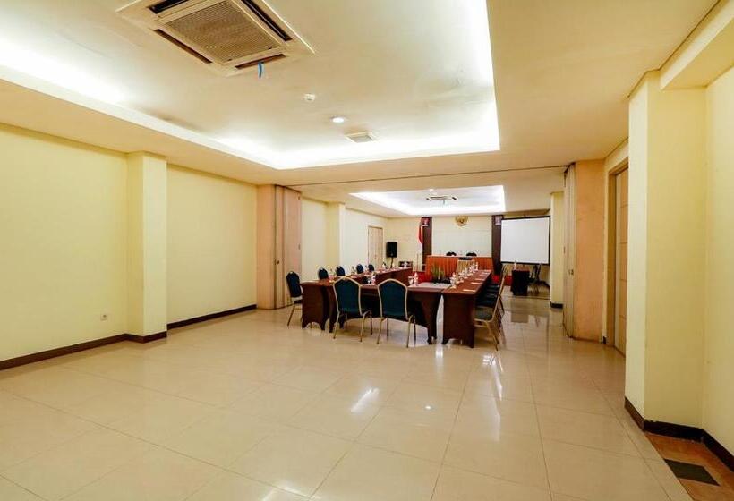 هتل Marlin Pekalongan