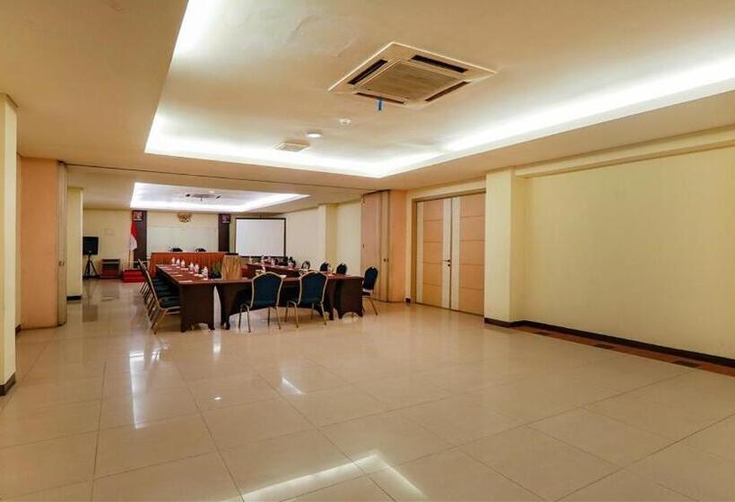 هتل Marlin Pekalongan