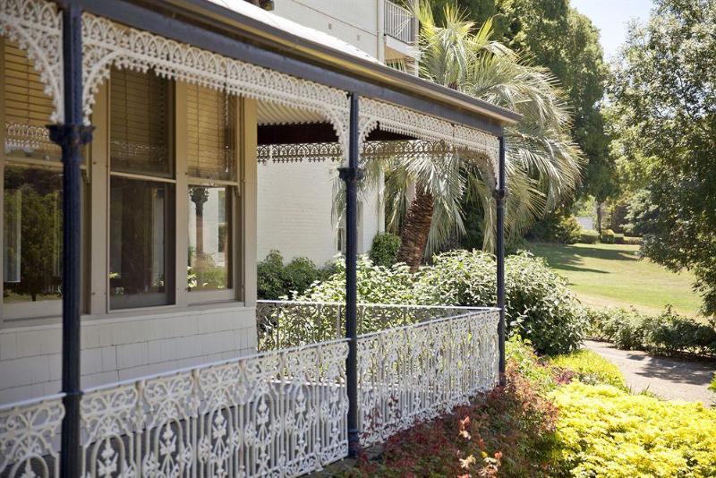 Отель Peppers Craigieburn Resort