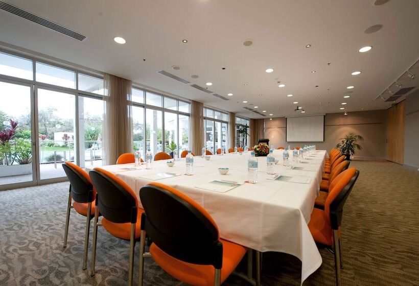 فندق Ramada By Wyndham Marcoola Beach
