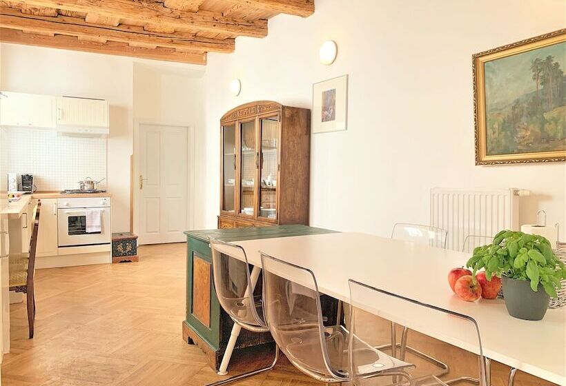 Fotos del hotel Small Luxury Palace Residence:  40