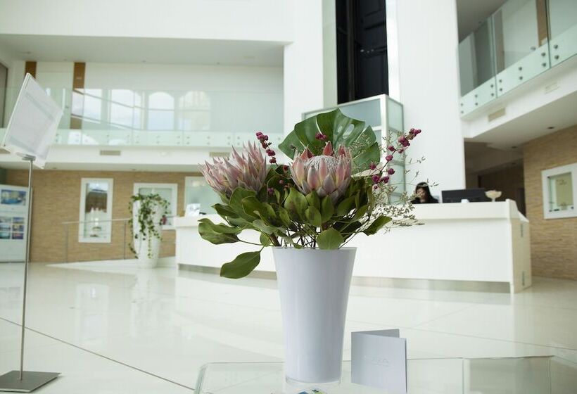 هتل Smeraldo Suites & Spa