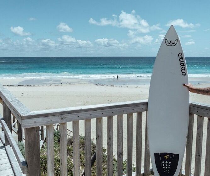 فندق Smiths Beach Resort