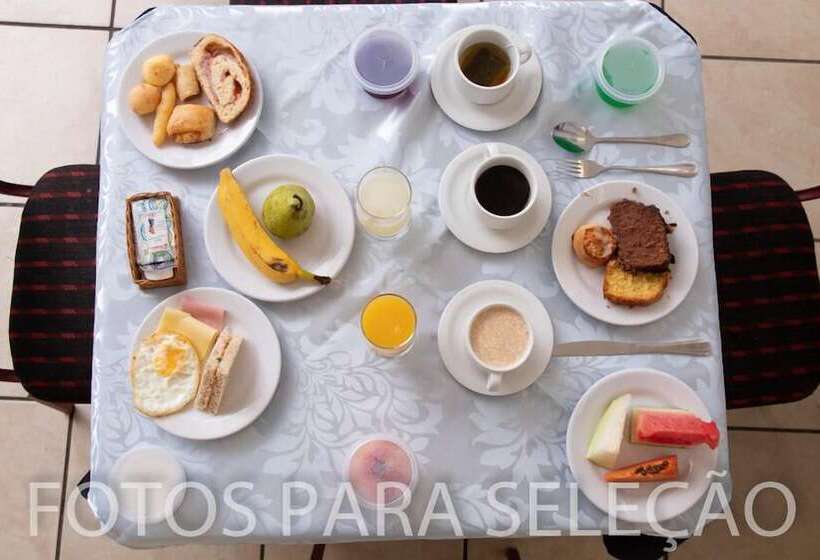 ホテル Victoria Plaza