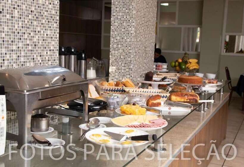 ホテル Victoria Plaza