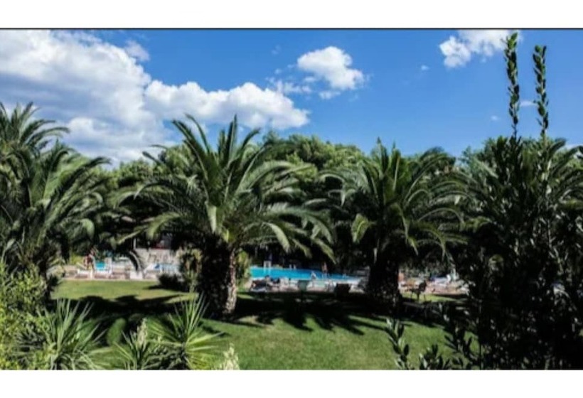 호텔 Villaggio Giardini D Oriente