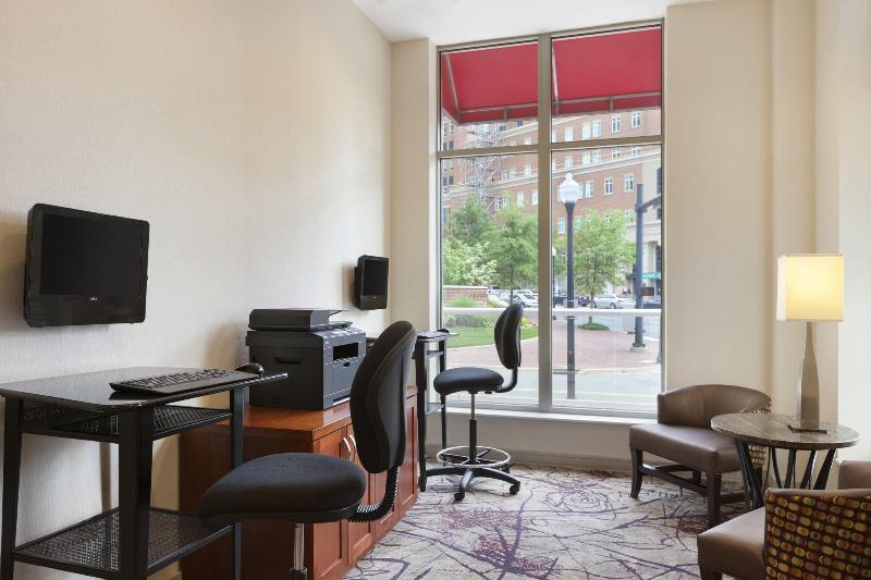 Residence Inn Alexandria Old Town South At Carlyle