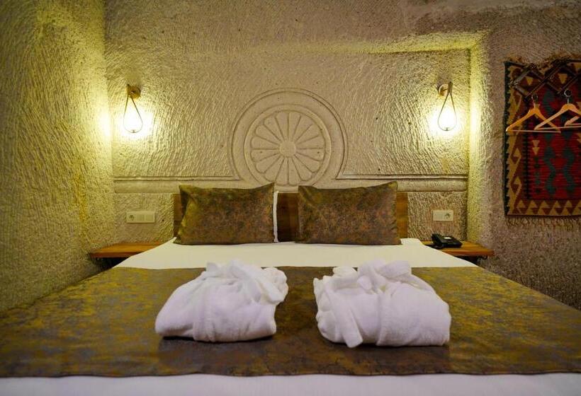Cave Hotel Saksagan