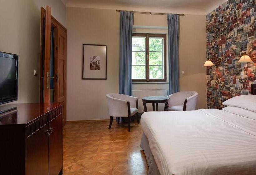 Fotos del hotel Orea Place Charles Bridge:  17