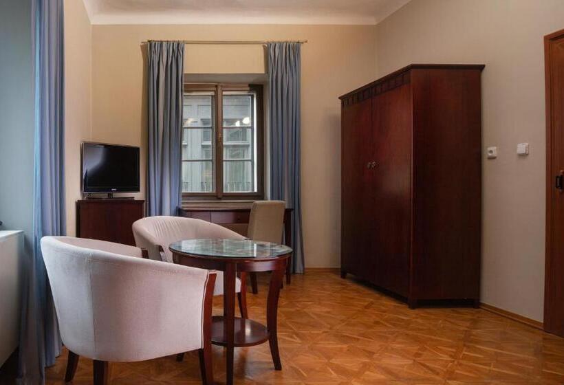 Fotos del hotel Orea Place Charles Bridge:  22