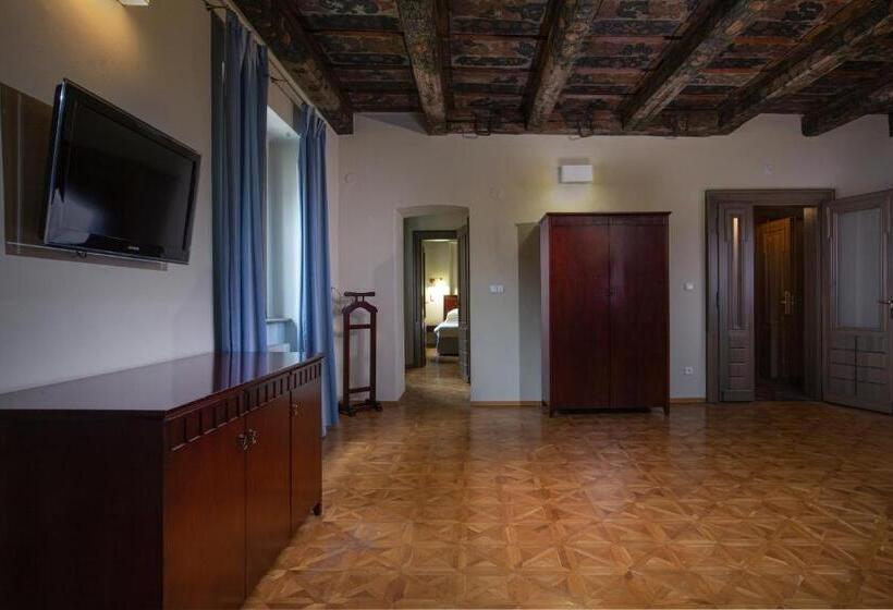 Fotos del hotel Orea Place Charles Bridge:  29