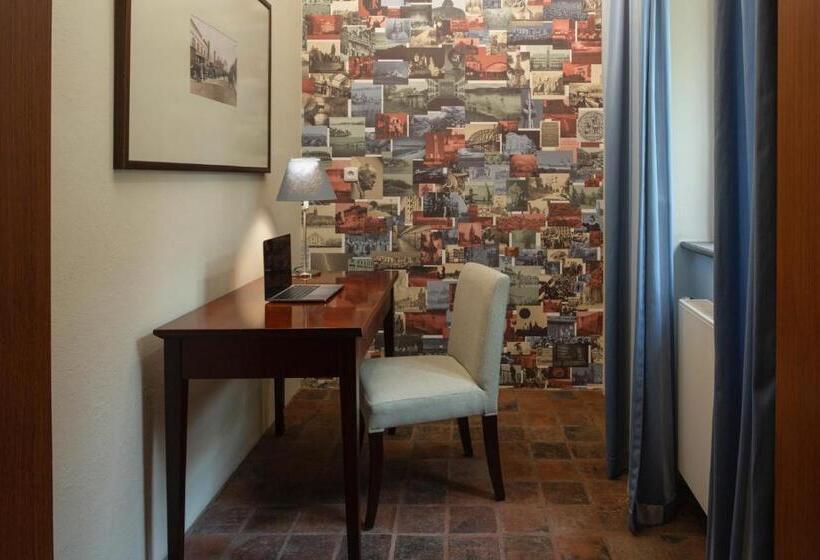 Fotos del hotel Orea Place Charles Bridge:  30