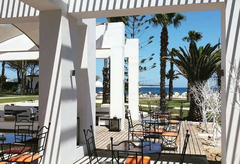 هتل Residence Ain Meriem