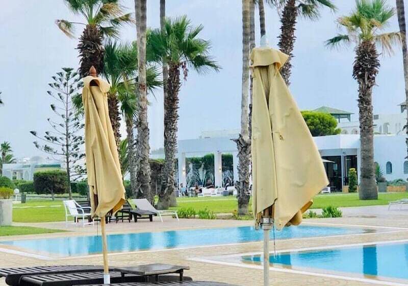 هتل Residence Ain Meriem