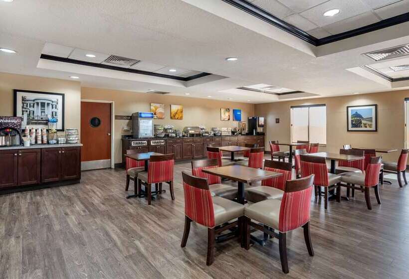 Hotel Comfort Inn And Suites Clinton