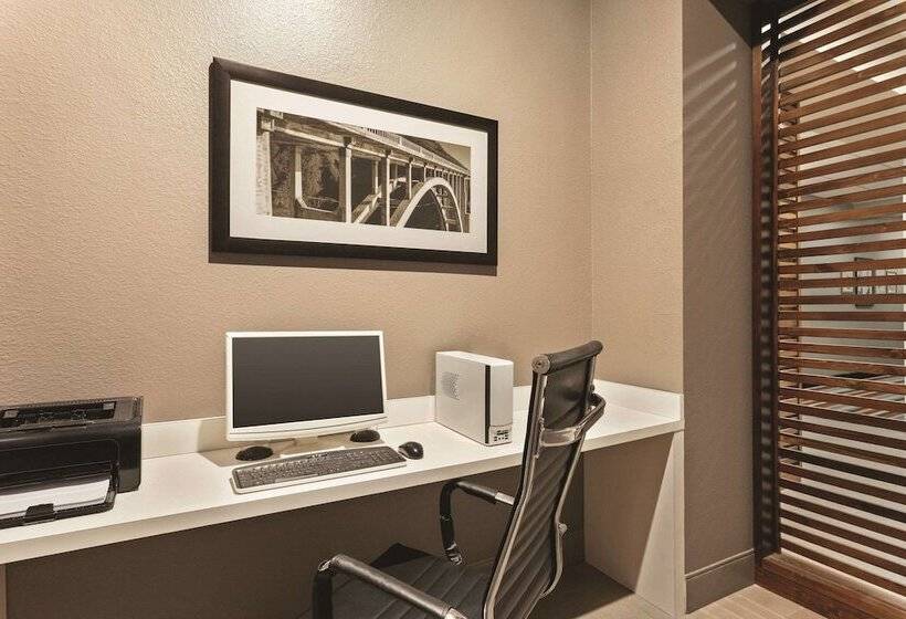 هتل Country Inn & Suites By Radisson, Byram Jackson South, Ms