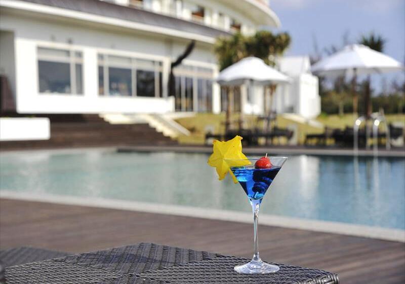בית מלון כפרי Cypress Resort Kumejima