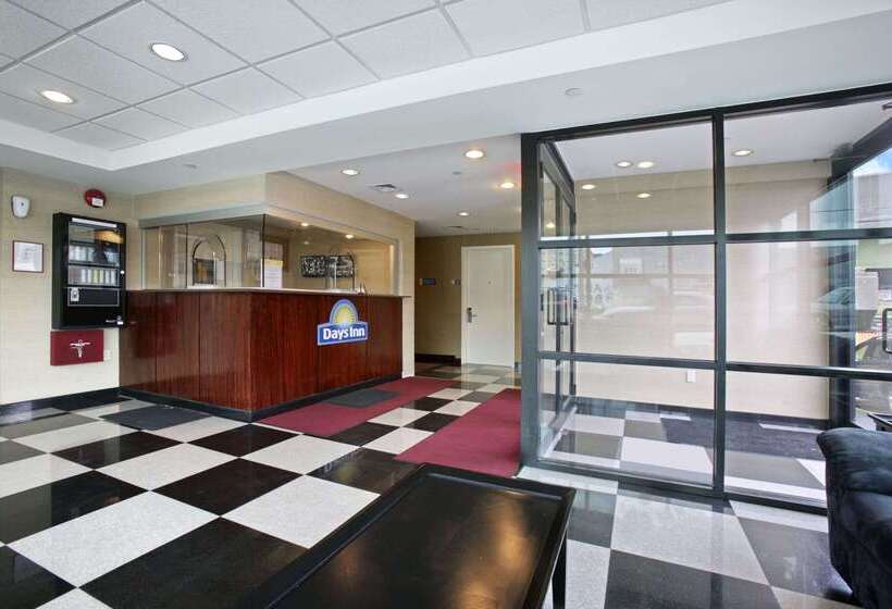 酒店 Days Inn By Wyndham Bronx Near Stadium