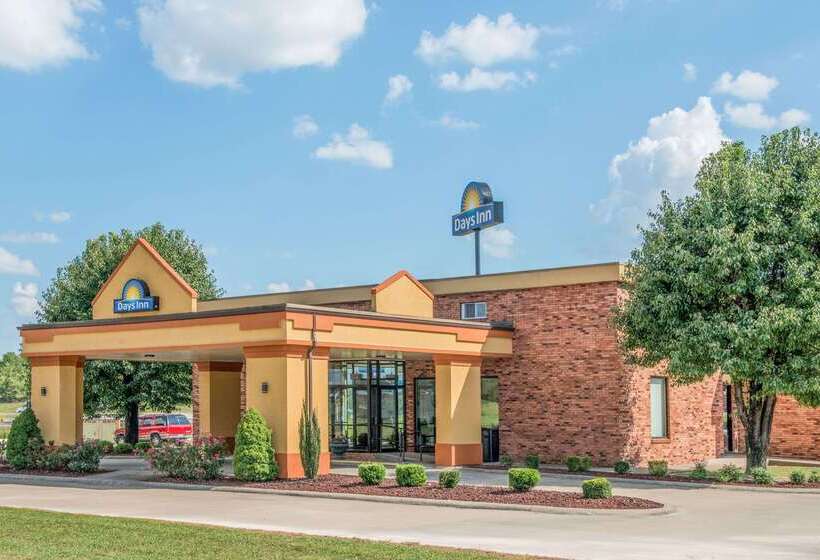 בית מלון כפרי Days Inn By Wyndham Calvert City   Paducah East