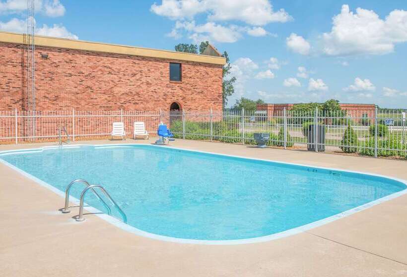 בית מלון כפרי Days Inn By Wyndham Calvert City   Paducah East