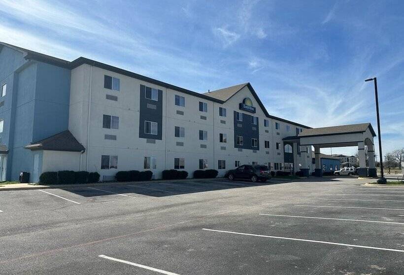 هتل Days Inn By Wyndham Copperas Cove