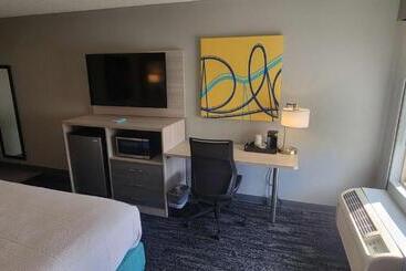 هتل Best Western Doswell