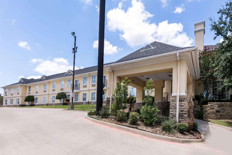 هتل Days Inn & Suites By Wyndham Dfw Airport South Euless