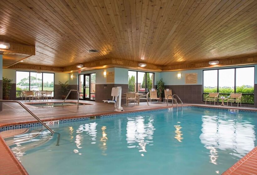 בית מלון כפרי Hampton Inn & Suites Crawfordsville