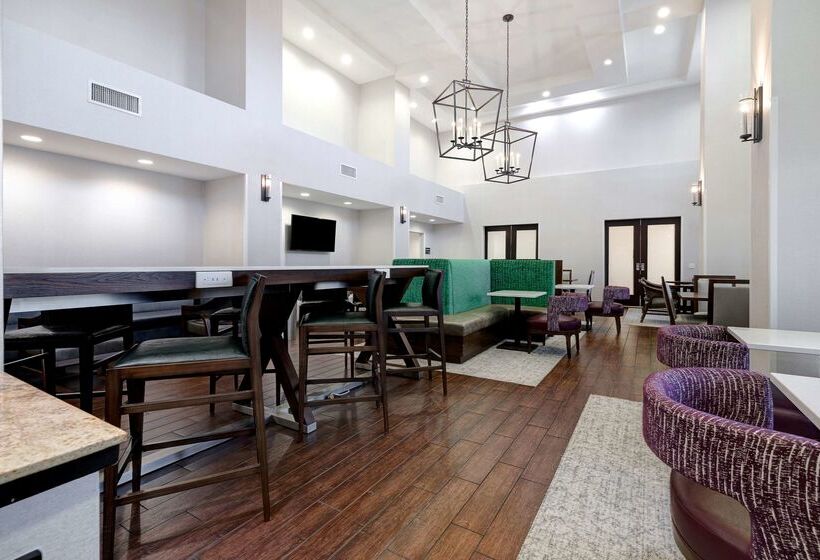 בית מלון כפרי Hampton Inn & Suites San Luis Obispo
