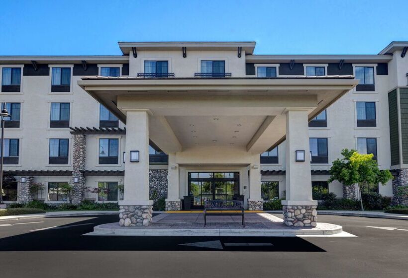 בית מלון כפרי Hampton Inn & Suites San Luis Obispo