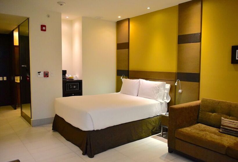 בית מלון כפרי Hampton Inn By Hilton Ciudad Del Carmen Campeche
