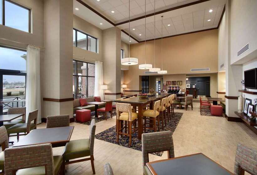 هتل Hampton Inn & Suites Charles Town