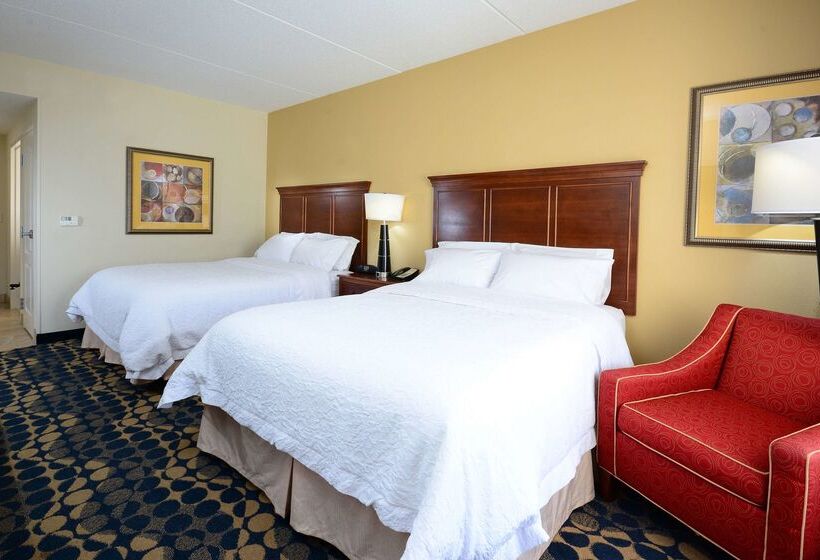 هتل Hampton Inn & Suites Durham/north I85