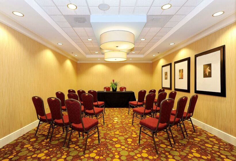 هتل Hilton Garden Inn Columbia Northeast