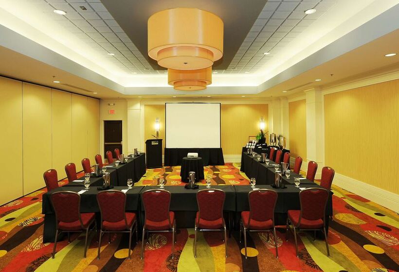 هتل Hilton Garden Inn Columbia Northeast