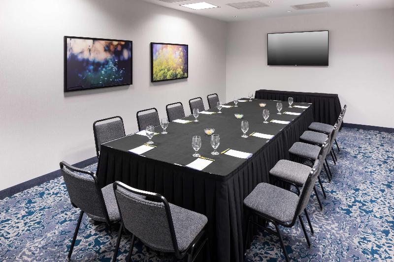 هتل Hilton Garden Inn Frisco