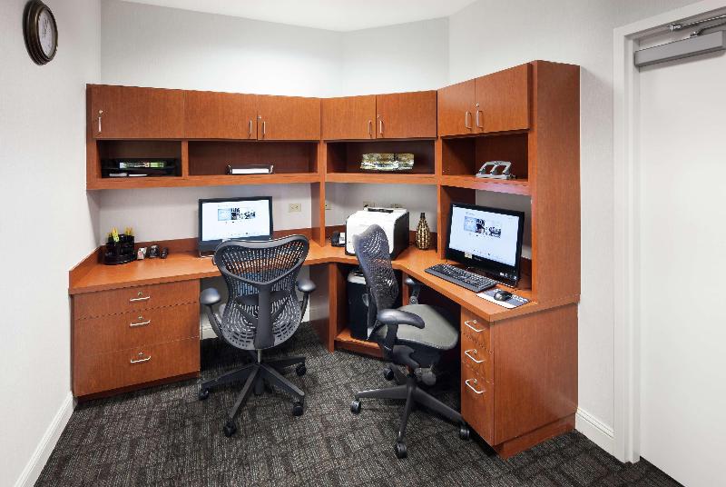 هتل Hilton Garden Inn Frisco