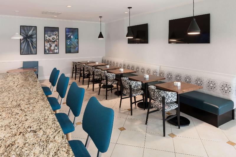 هتل Hilton Garden Inn Frisco