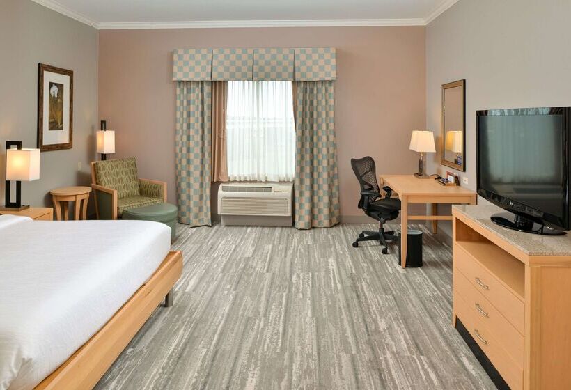 בית מלון כפרי Hilton Garden Inn Denton