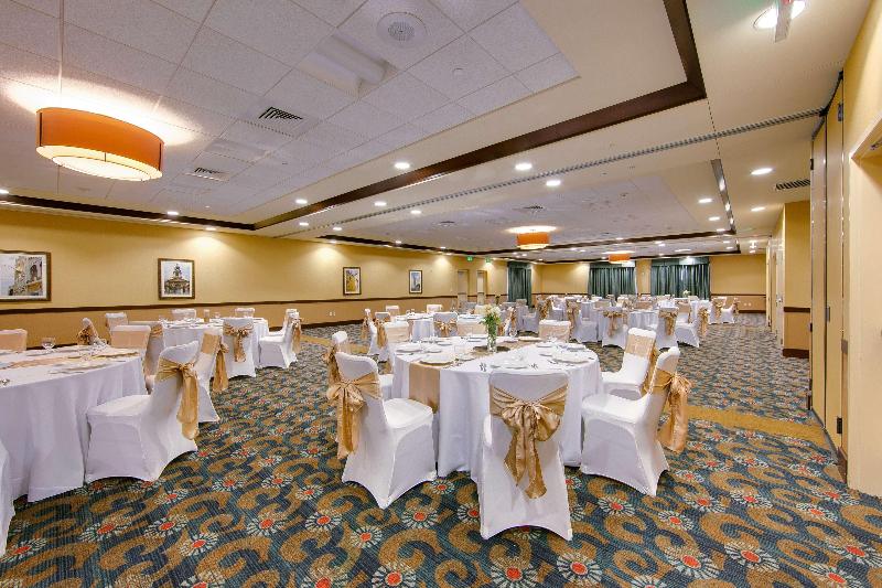 هتل Hilton Garden Inn Fort Worth Medical Center