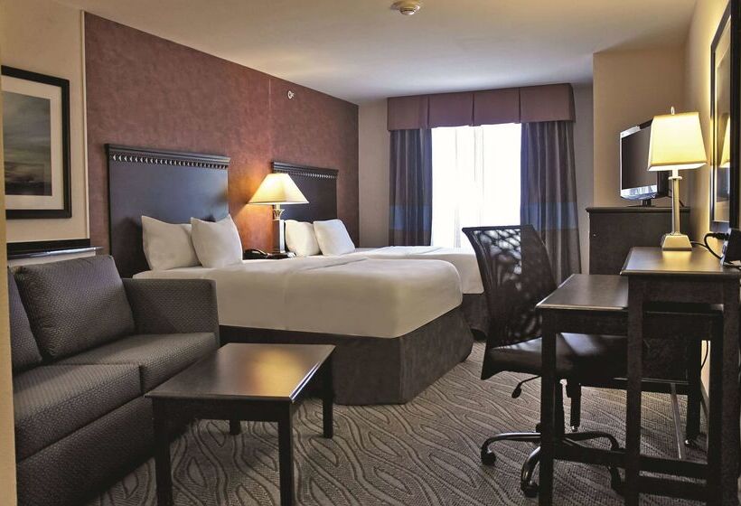 هتل La Quinta By Wyndham Edmond